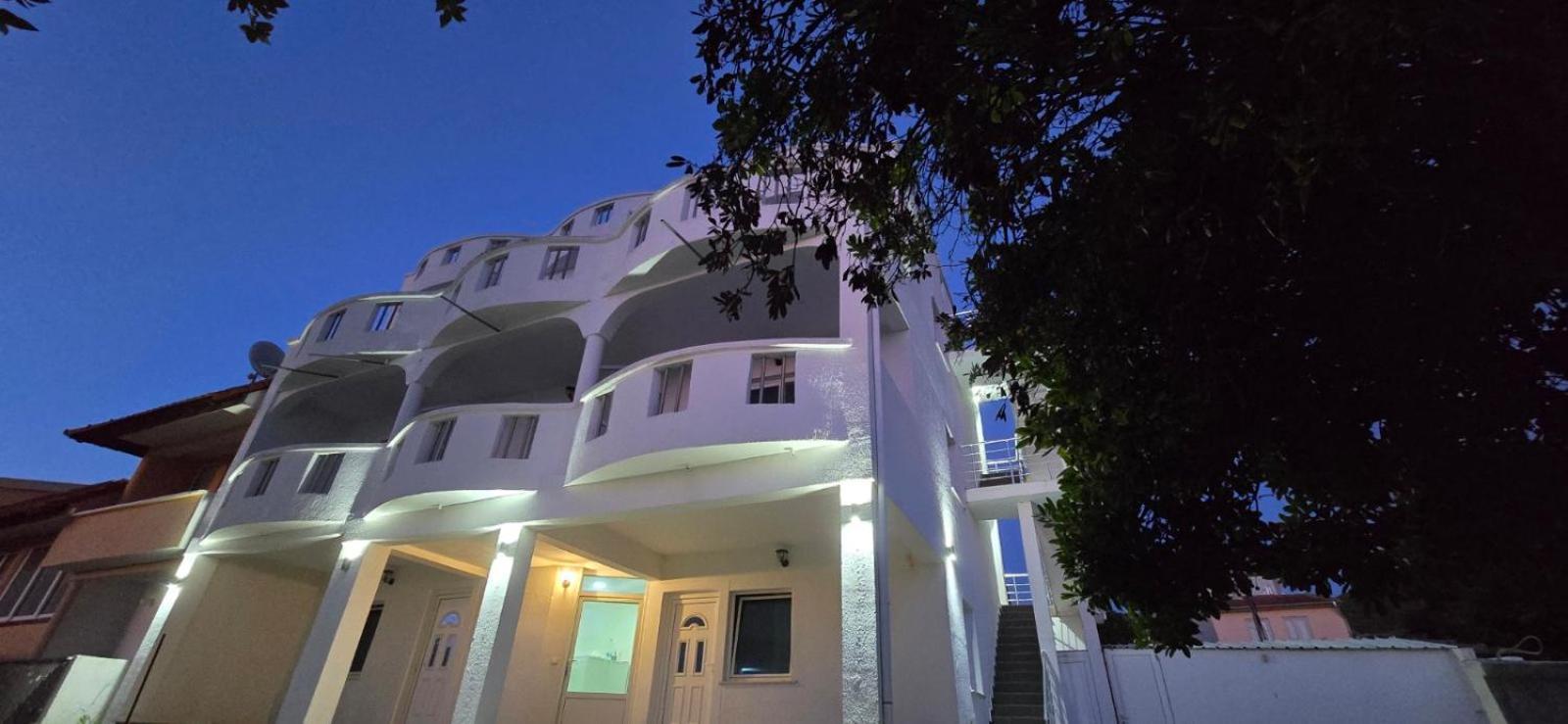 Villa Miki Утеха Екстериор снимка
