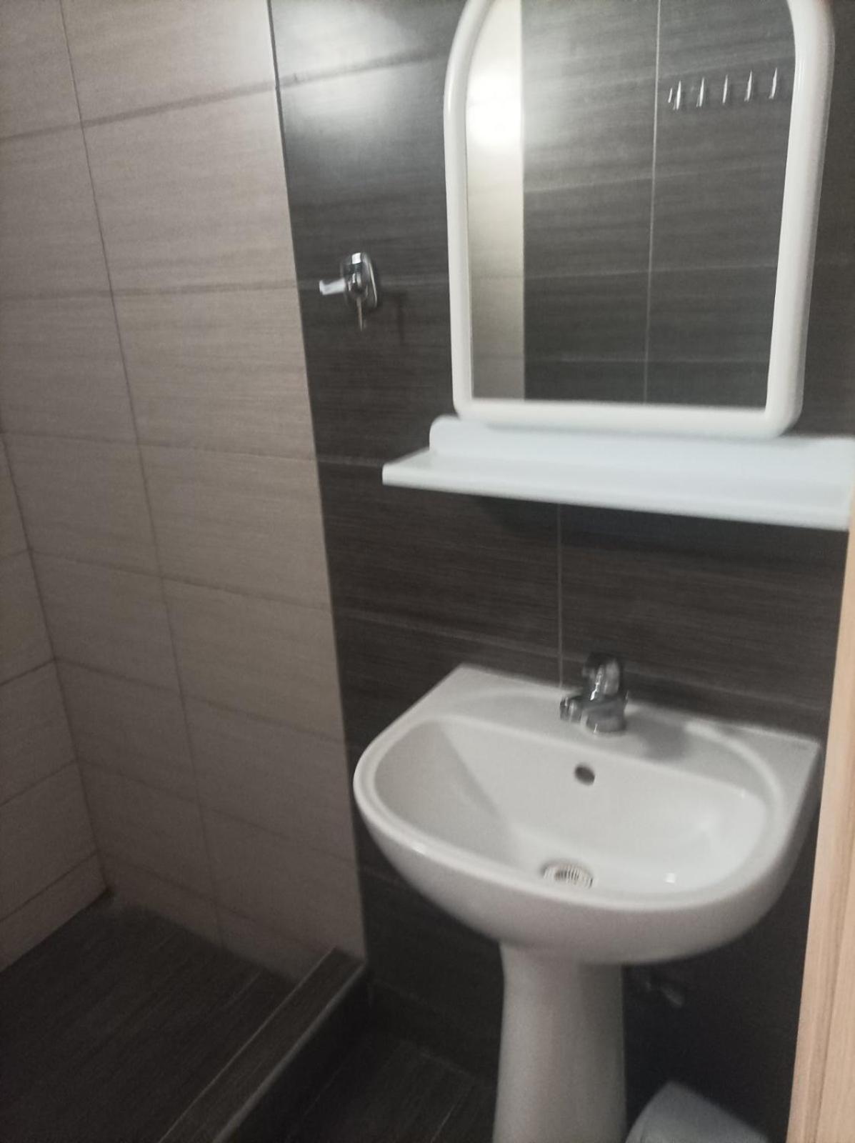 Villa Miki Утеха Екстериор снимка